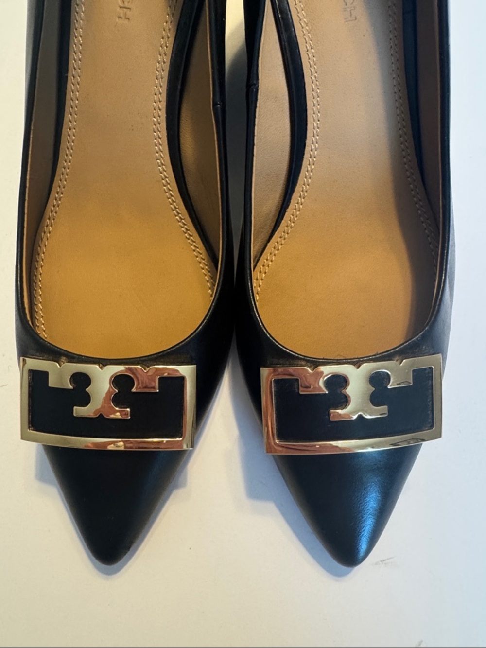 Tory Burch Black Pointed Toe Leather Flats with Gold Logo Plaque - Picture 3 of 6